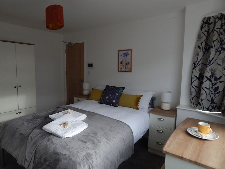 Brookfield En-suite Rooms