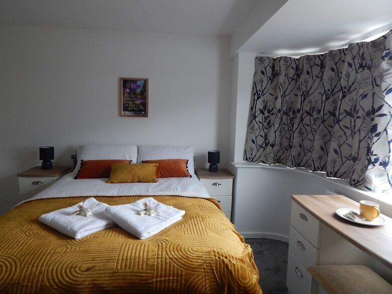 Brookfield En-suite Rooms