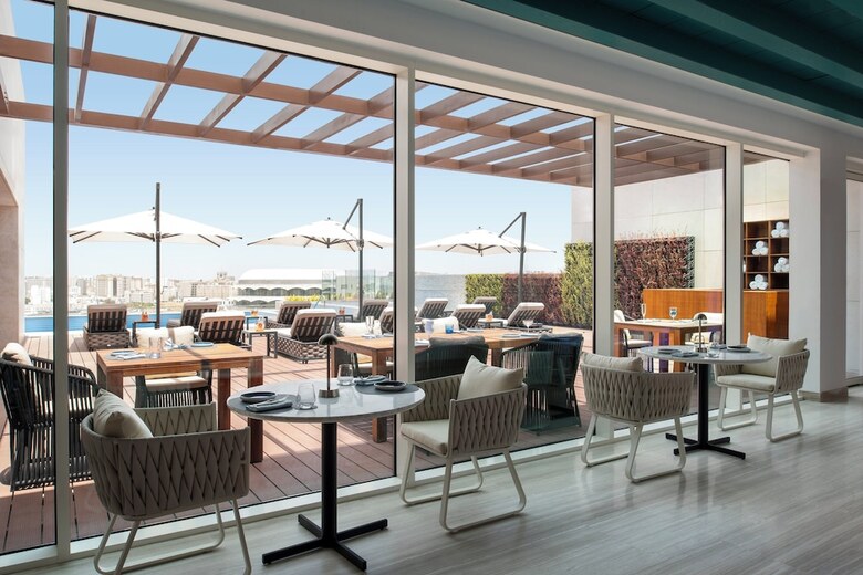 Abesq Doha Hotel And Residences - An Ihg Hotel