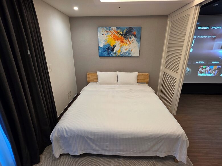 Felix By Stx Hotel & Suite