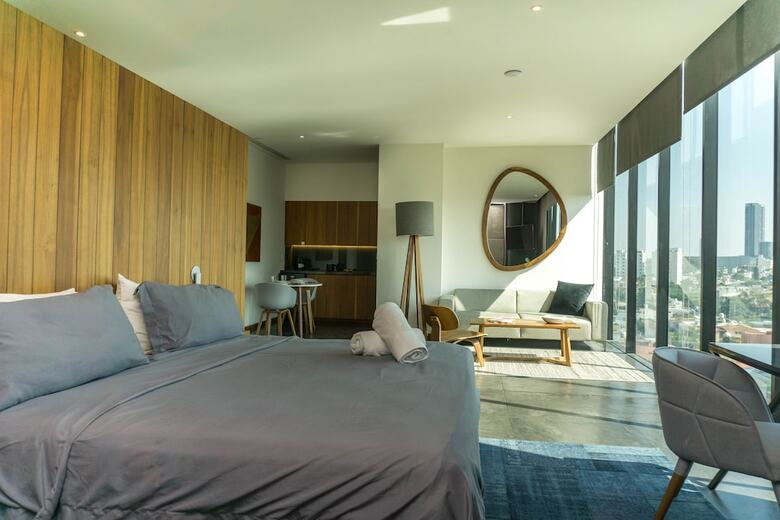 Hotel Suites Bq