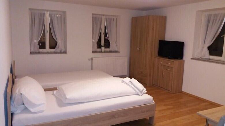 Apartments B & B27
