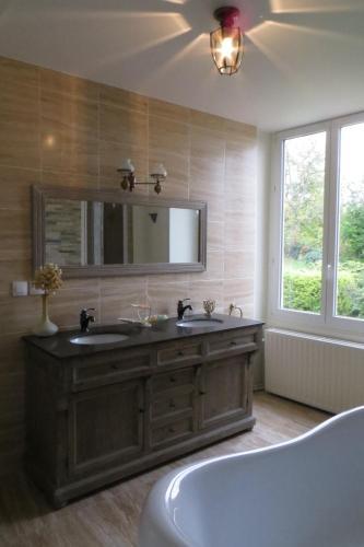 Bed & Breakfast Le Bailli De Montsaugeon