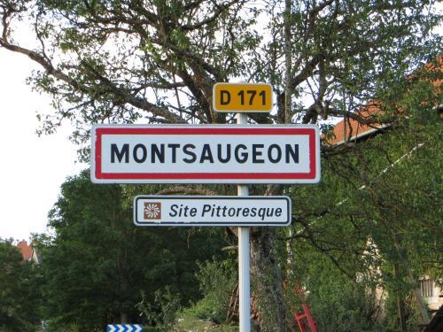 Bed & Breakfast Le Bailli De Montsaugeon
