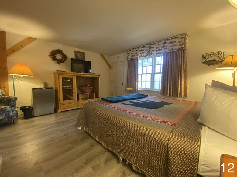 Hotel River Ranch Lodge & Restaurant