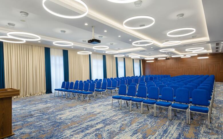 Hotel Courtyard By Marriott Tashkent
