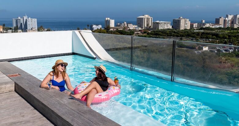 Anew Hotel Green Point
