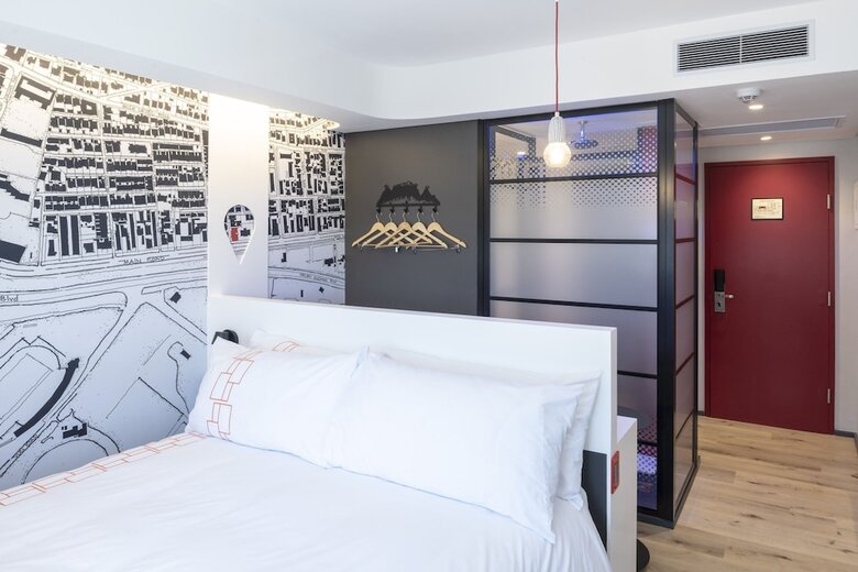 Anew Hotel Green Point