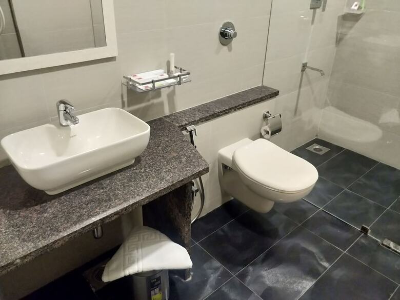 Hotel 37th Crescent Boutique Suites