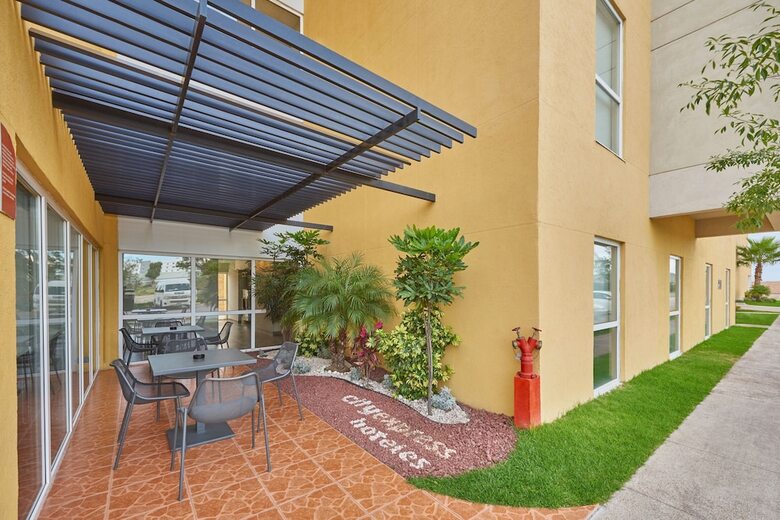 Hotel City Express By Marriott Caborca