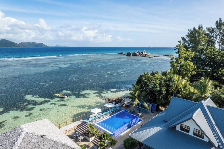 Le Nautique - Luxury Waterfront Hotel
