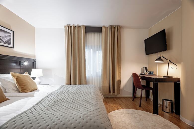 Solna Park & Hotel