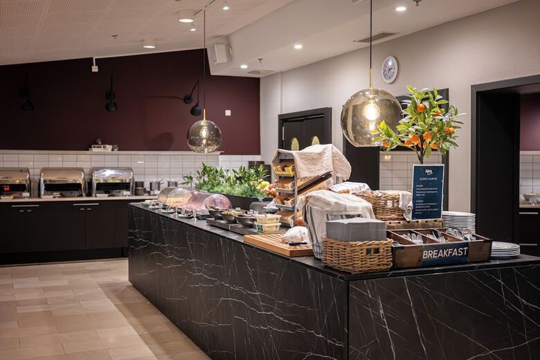 Solna Park & Hotel