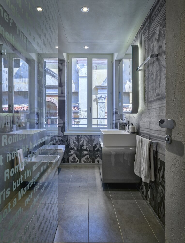 Lords Of Verona Luxury Apartments