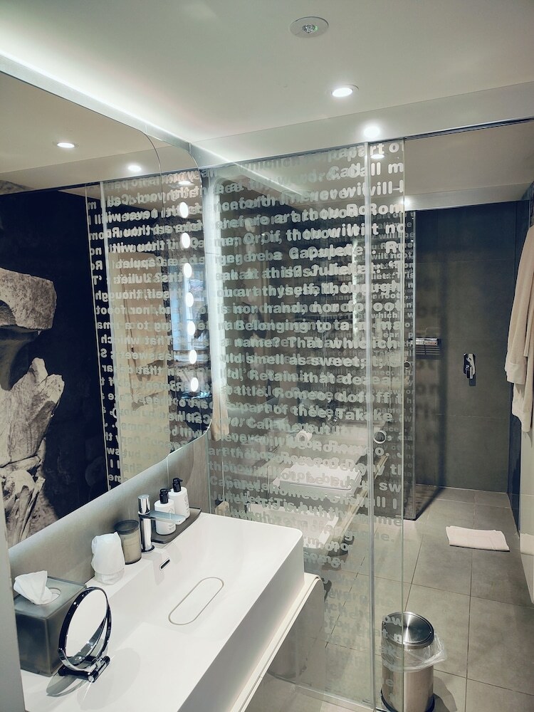 Lords Of Verona Luxury Apartments