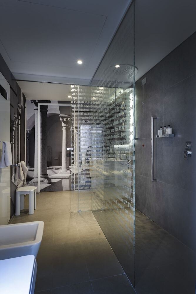 Lords Of Verona Luxury Apartments