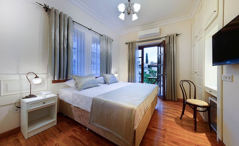 Minyon Hotel