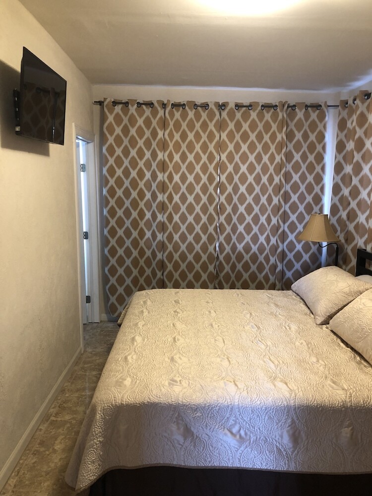 Capri Beach Hotel