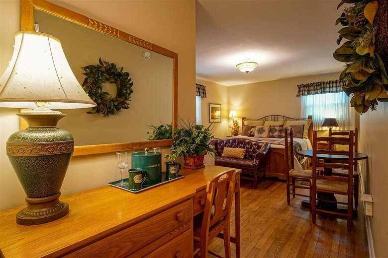 Hotel Hemlock Inn