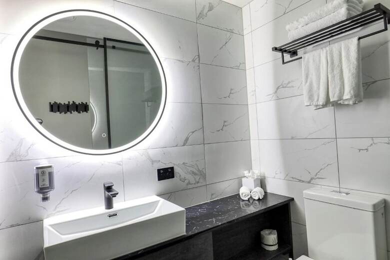 Hotel Microtel By Wyndham Wellington