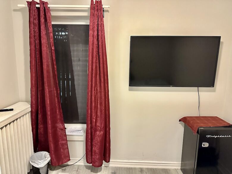 Toronto Furnished Rooms