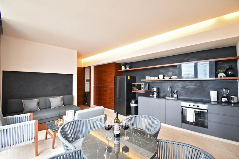 Ceren Luxury Apartments By Spot Rentals