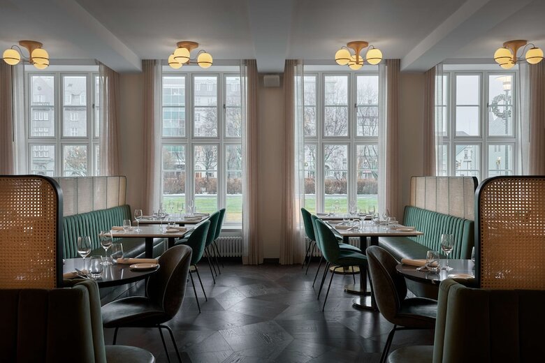 Iceland Parliament Hotel, Curio Collection By Hilton