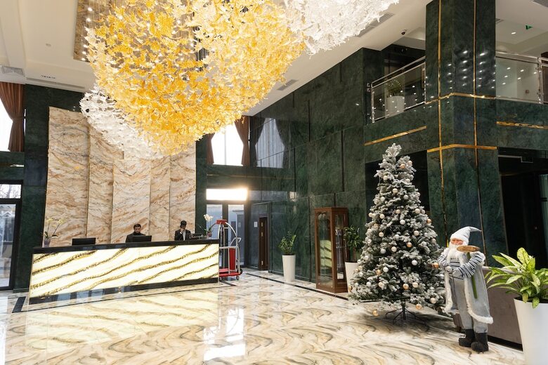 Hotel Mir Luxe Plaza
