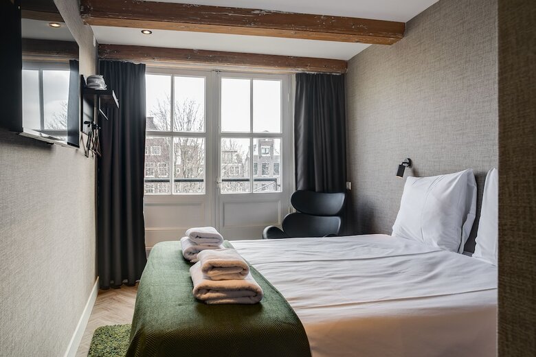 Hotel The Sixteen