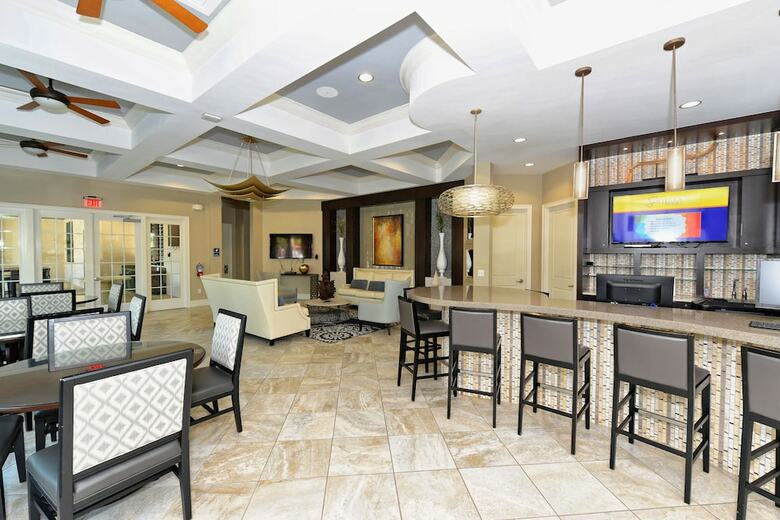 Hotel Villatel Village At Solterra Resort