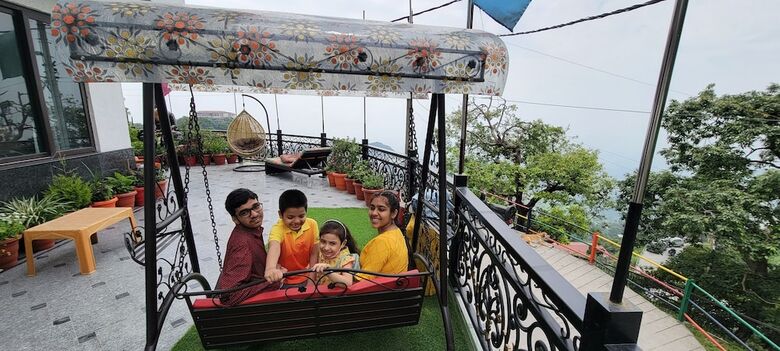 Hotel Casa Arhan Luxury Mussoorie Homestay