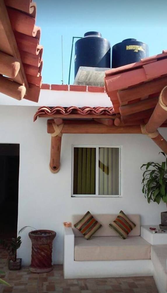 Bm Zihua Casa De Hu�spedes