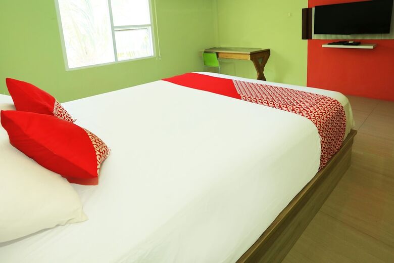 Hotel Oyo 93145 Pondok Alam Syariah