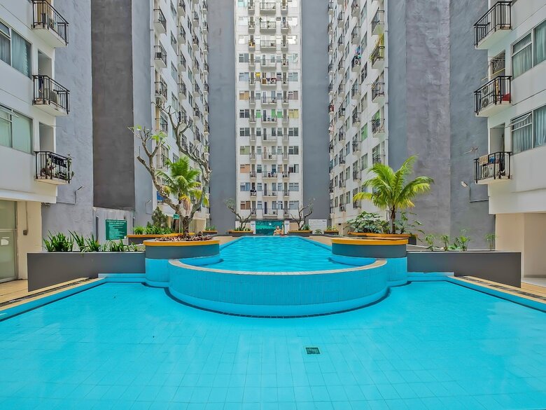 Hotel Oyo Life 92649 Jarrdin Apartment By Glory