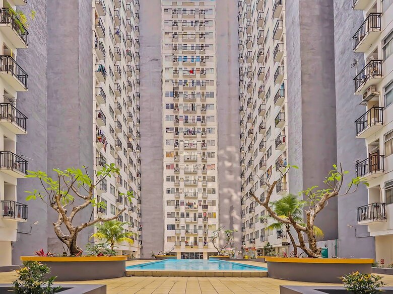 Hotel Oyo Life 92649 Jarrdin Apartment By Glory