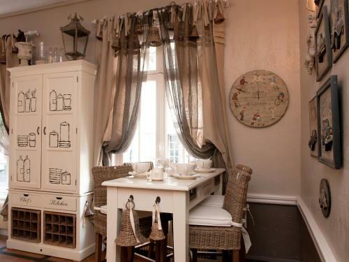 Hotel C�t� Mer