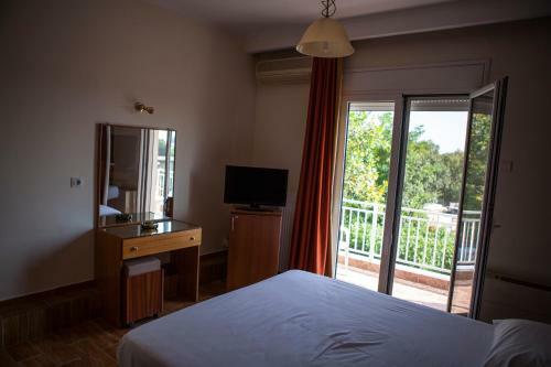Giannis Hotel