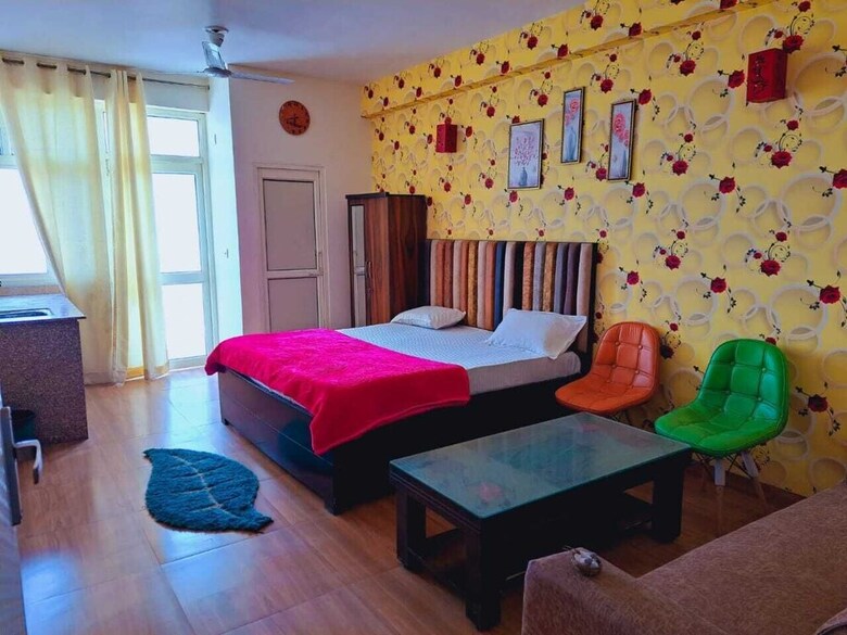 Hotel Noida Stay