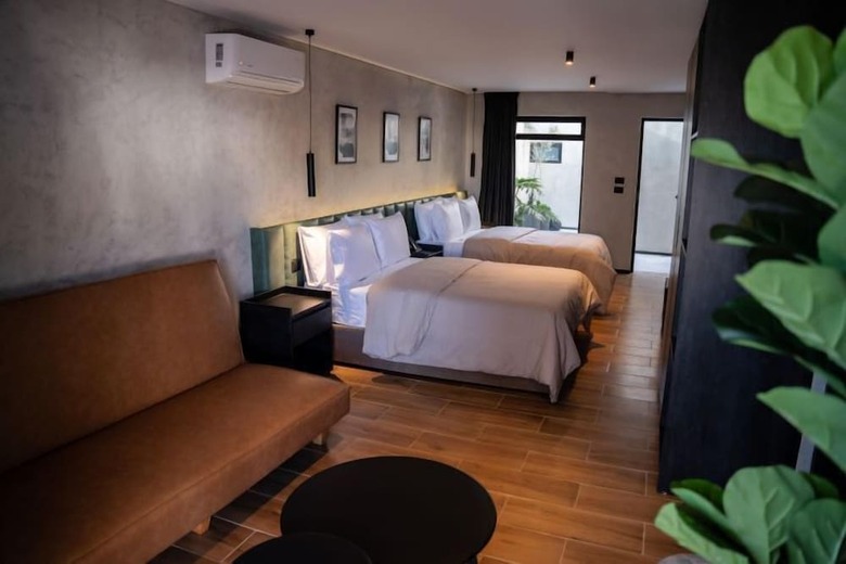 Hotel Alcal� Expo