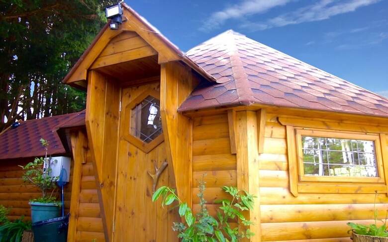 Cozy Cabin With Hot Tub Retreat In Anglesey