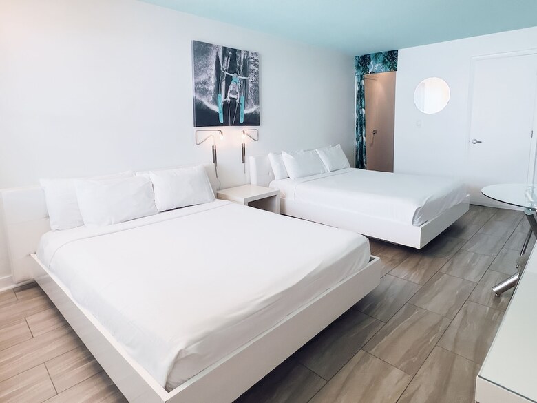 Aqua Hotel