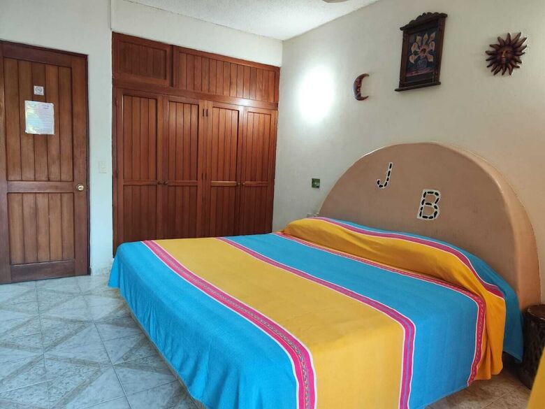 Hotel J.b.