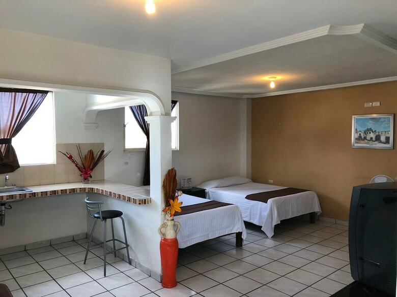 Hotel Paseo