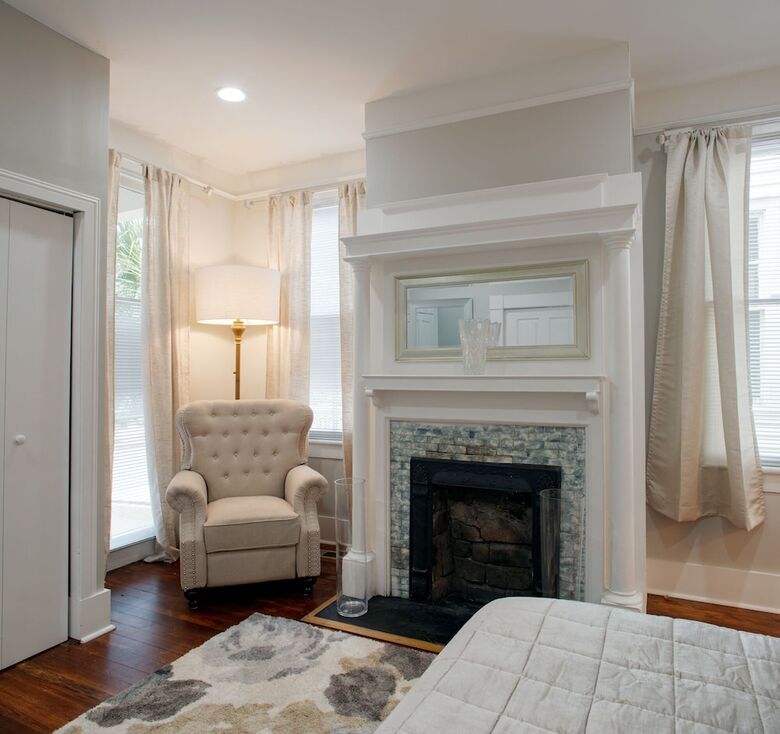 Hotel Huge 5 Bedroom 5 Bath Home In Savannah