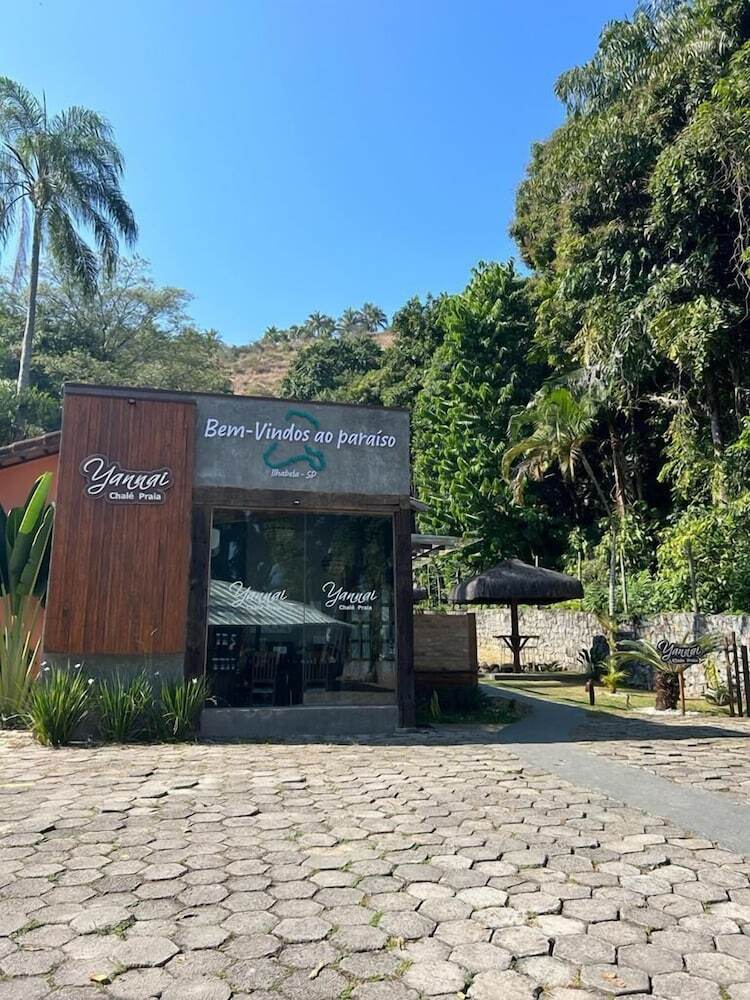Yannai Chal� Praia