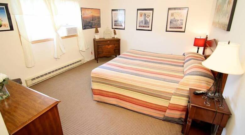 Moore's Motel