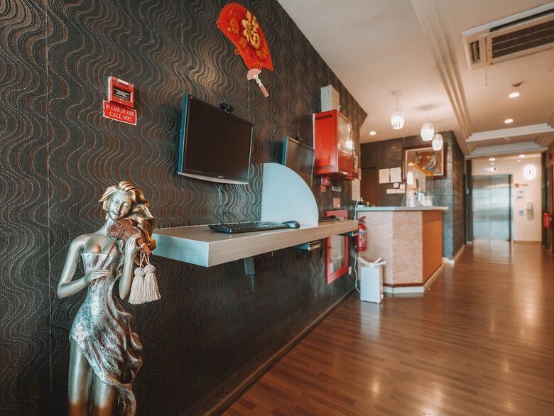 The Noble Hotel