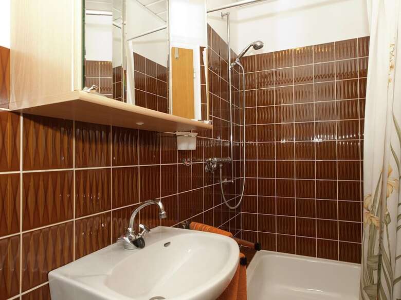 Hotel Ruhige Wohnung In Meschede Im Sauerland Mit Balkon