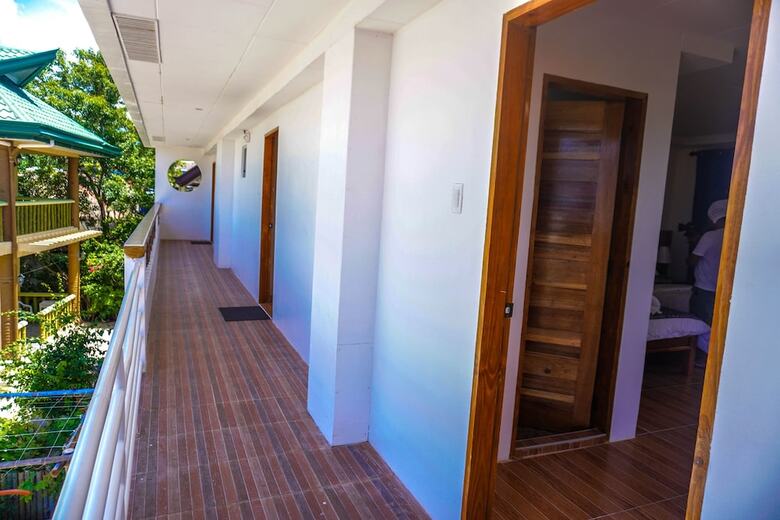 Hotel Little Mermaid Dive Resort By Cocotel