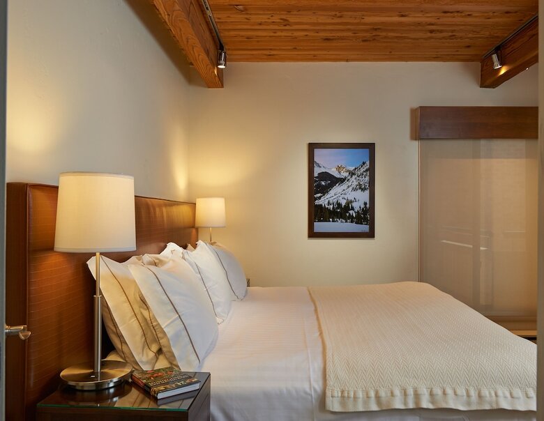 Aparthotel Aspen Square Condominium Hotel